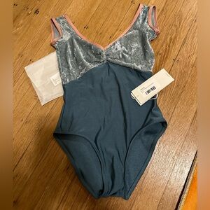 Yumiko “Elli” Style leotard, Size Small